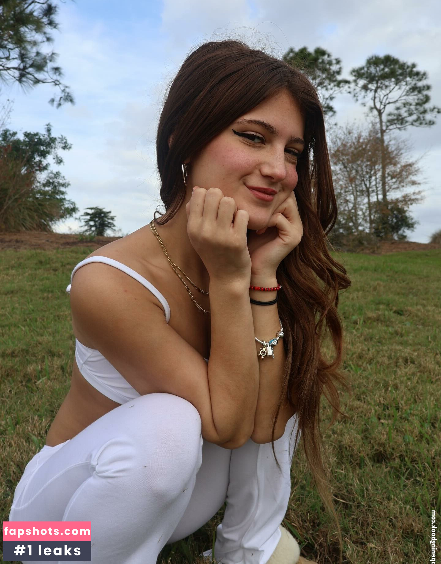 Jenny Popach gallery photo #35