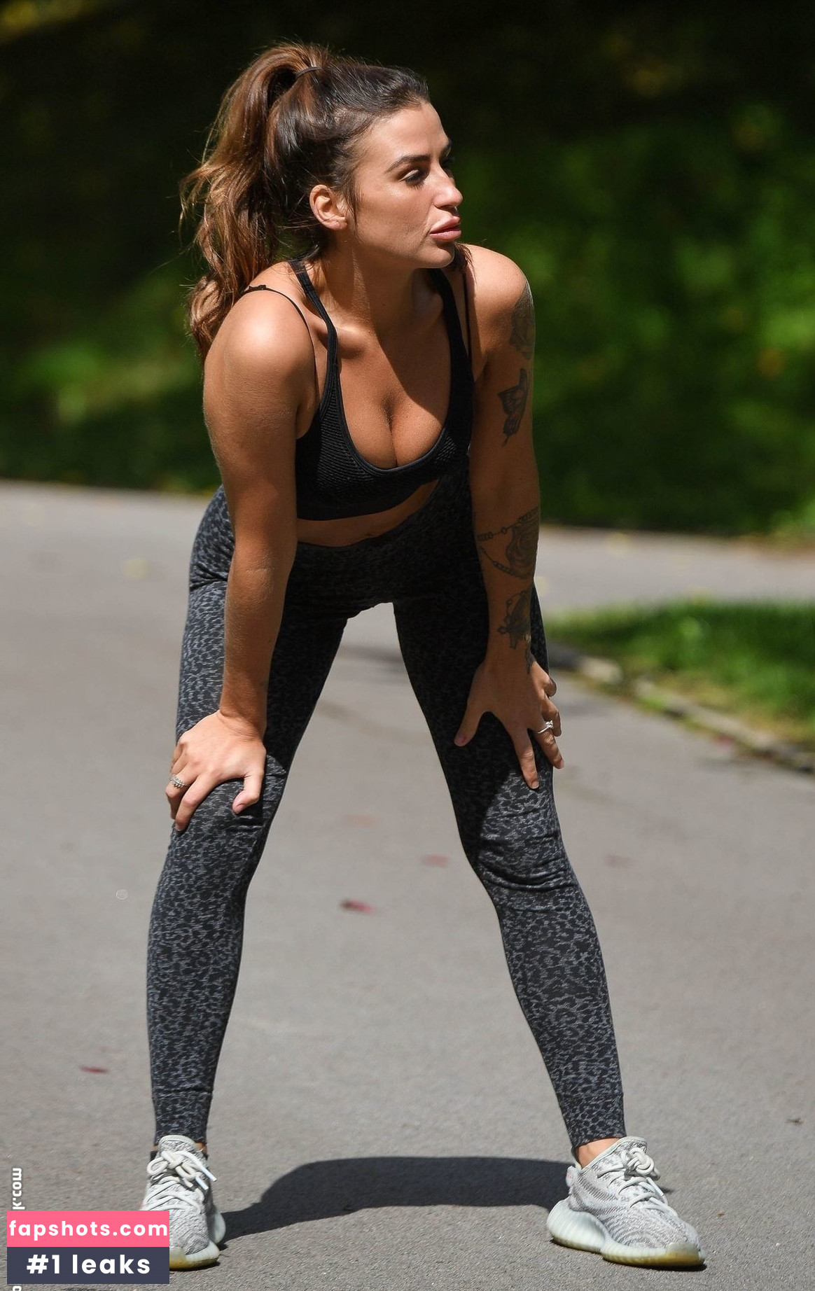 Jenny Thompson gallery photo #20