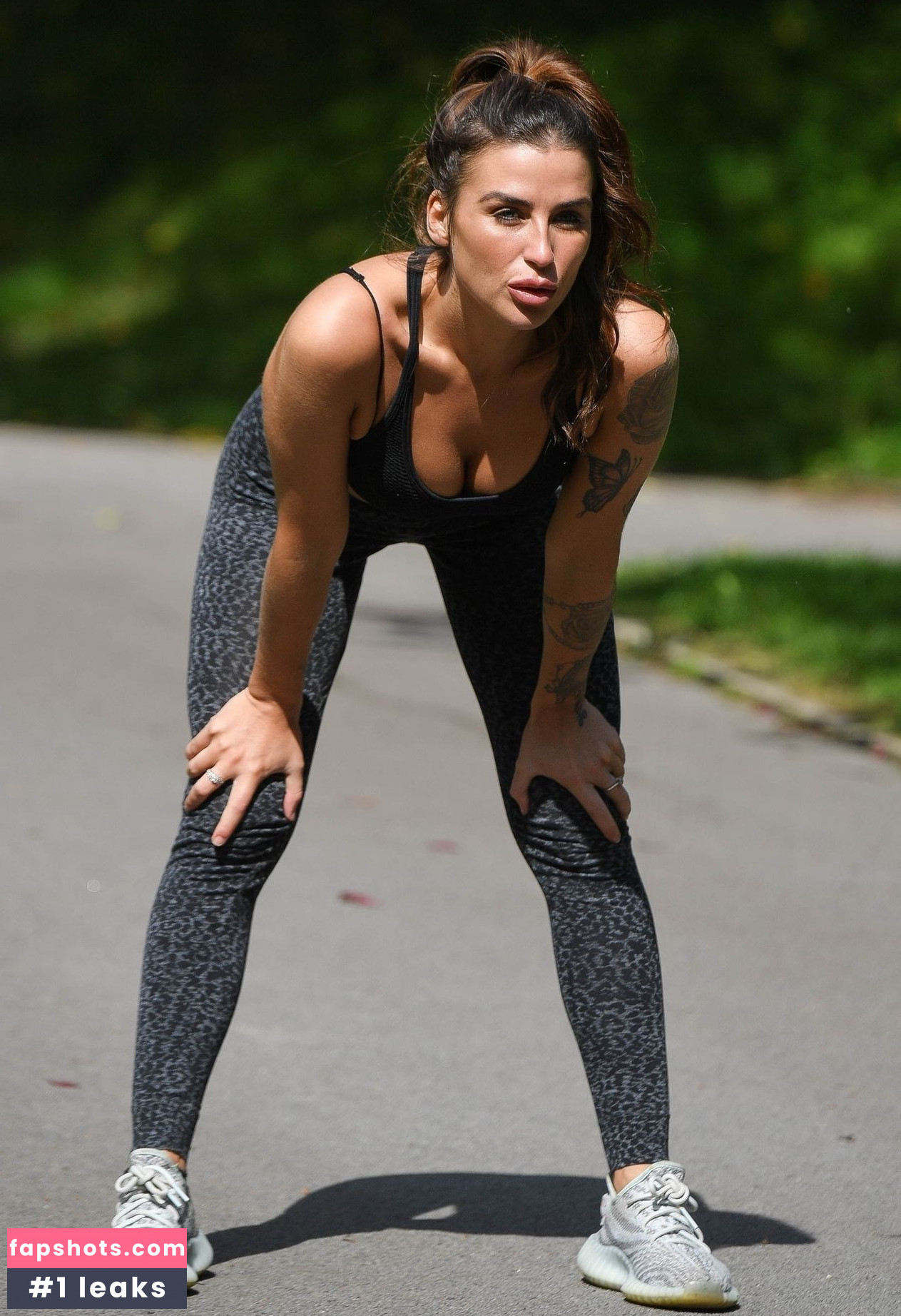 Jenny Thompson gallery photo #25