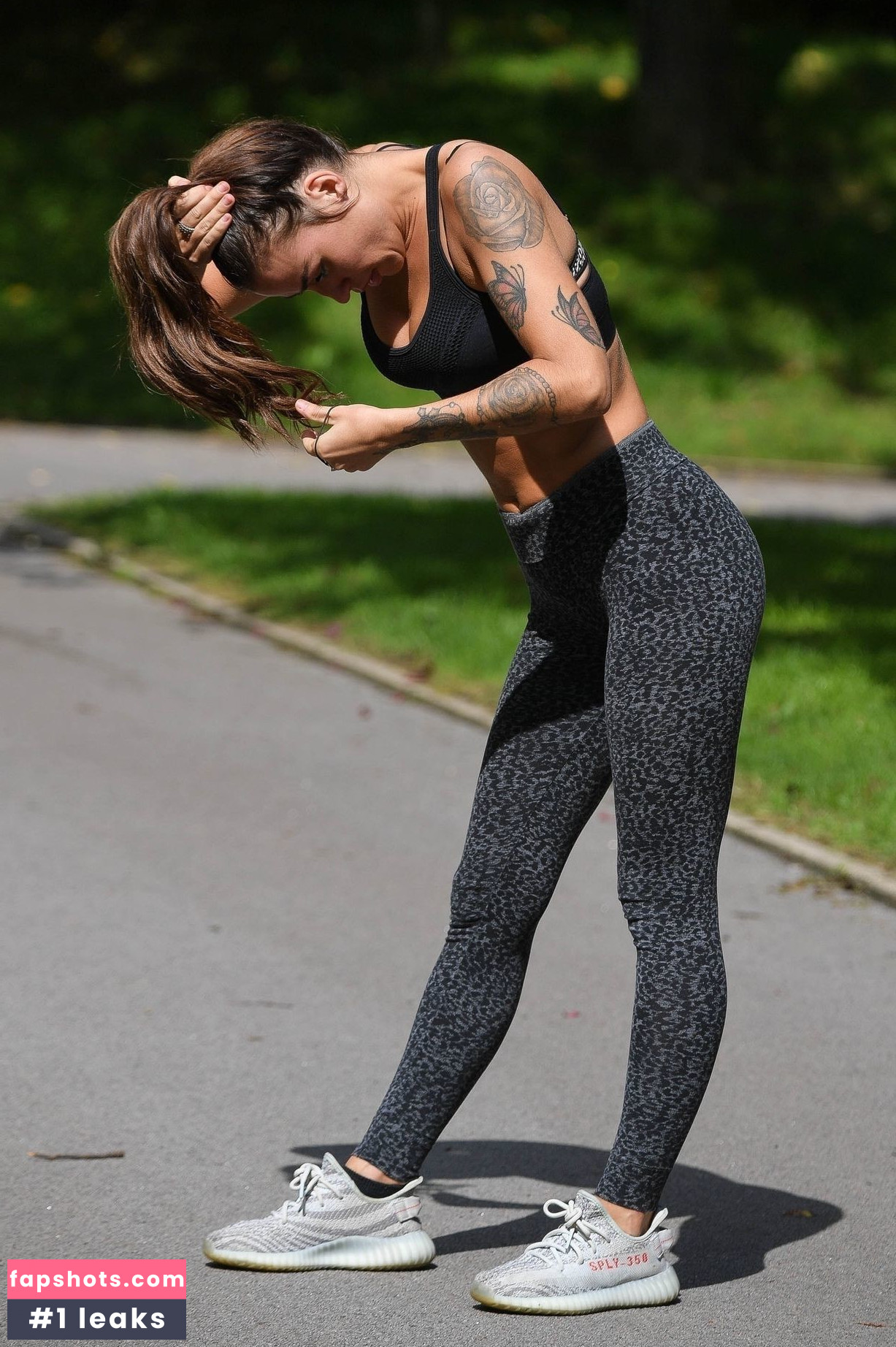 Jenny Thompson gallery photo #31