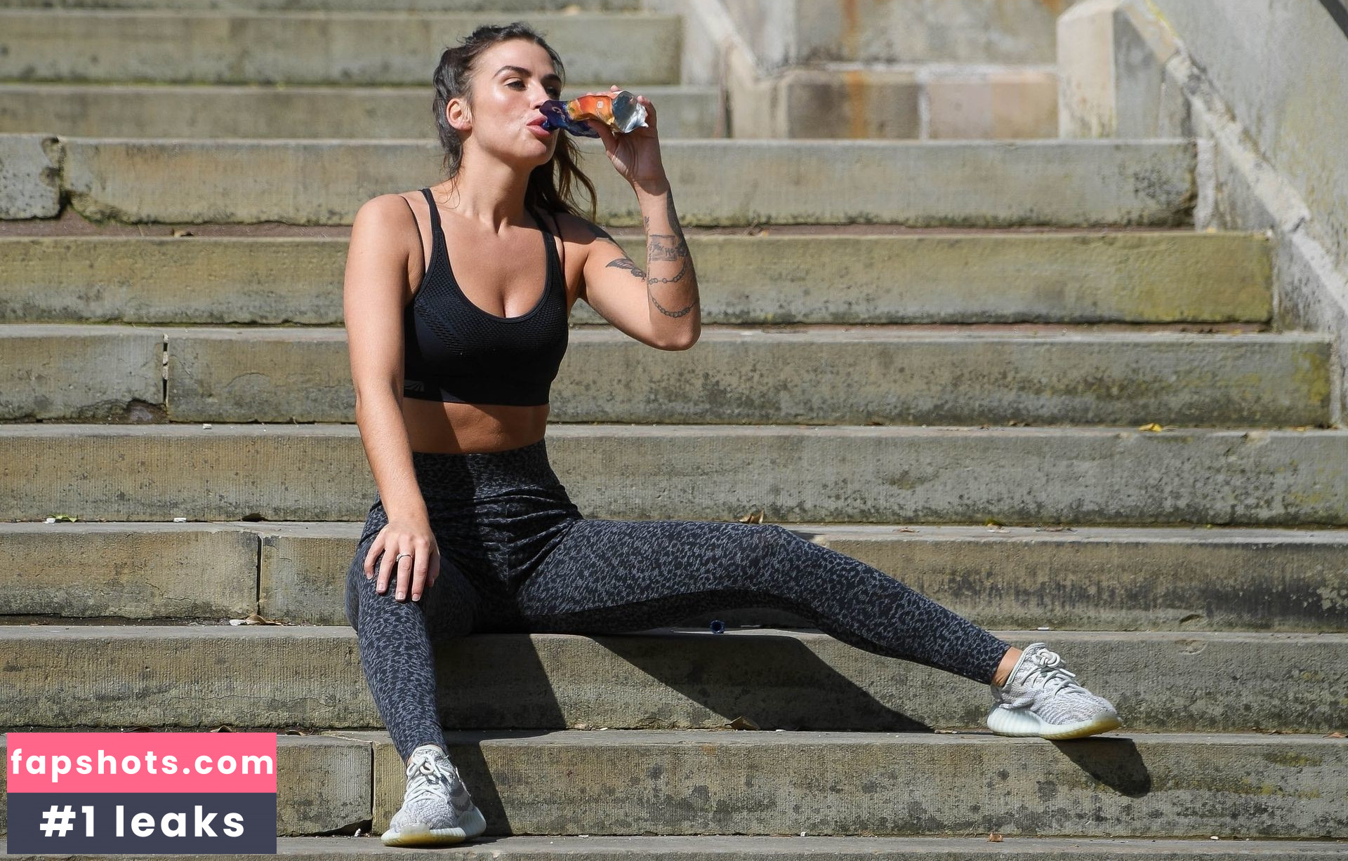 Jenny Thompson gallery photo #52