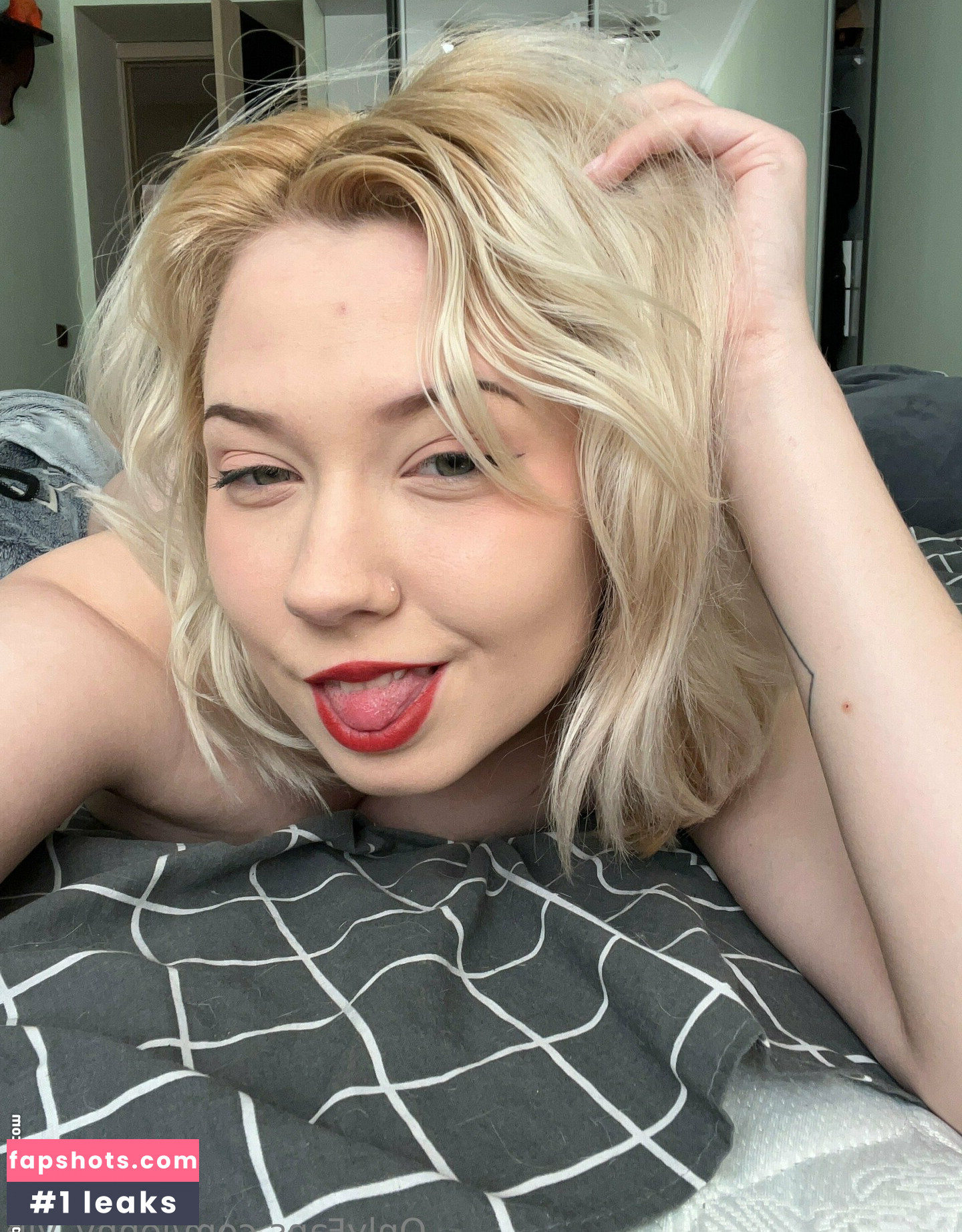 jenny_vip Nude Leaks OnlyFans Photos #41 - LeakJerk