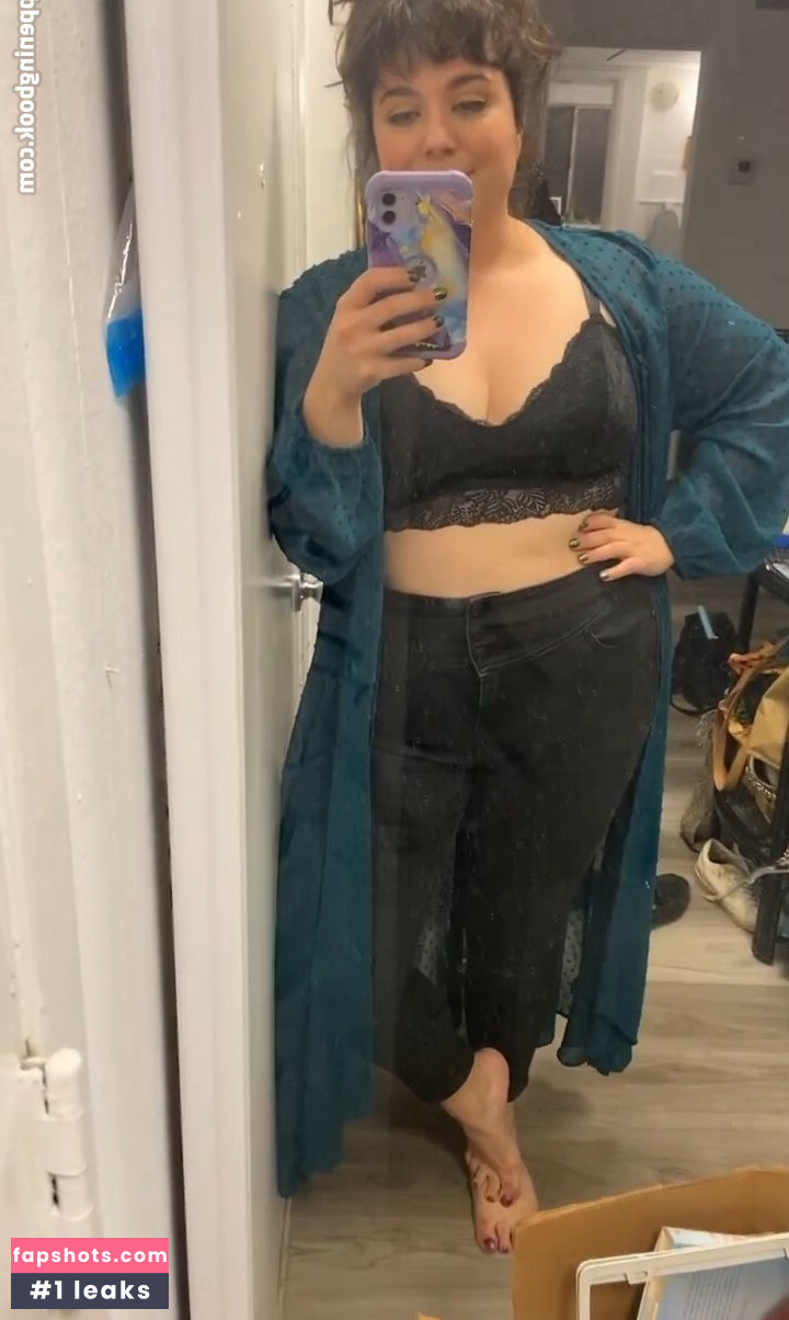 Jenny Zigrino gallery photo #14