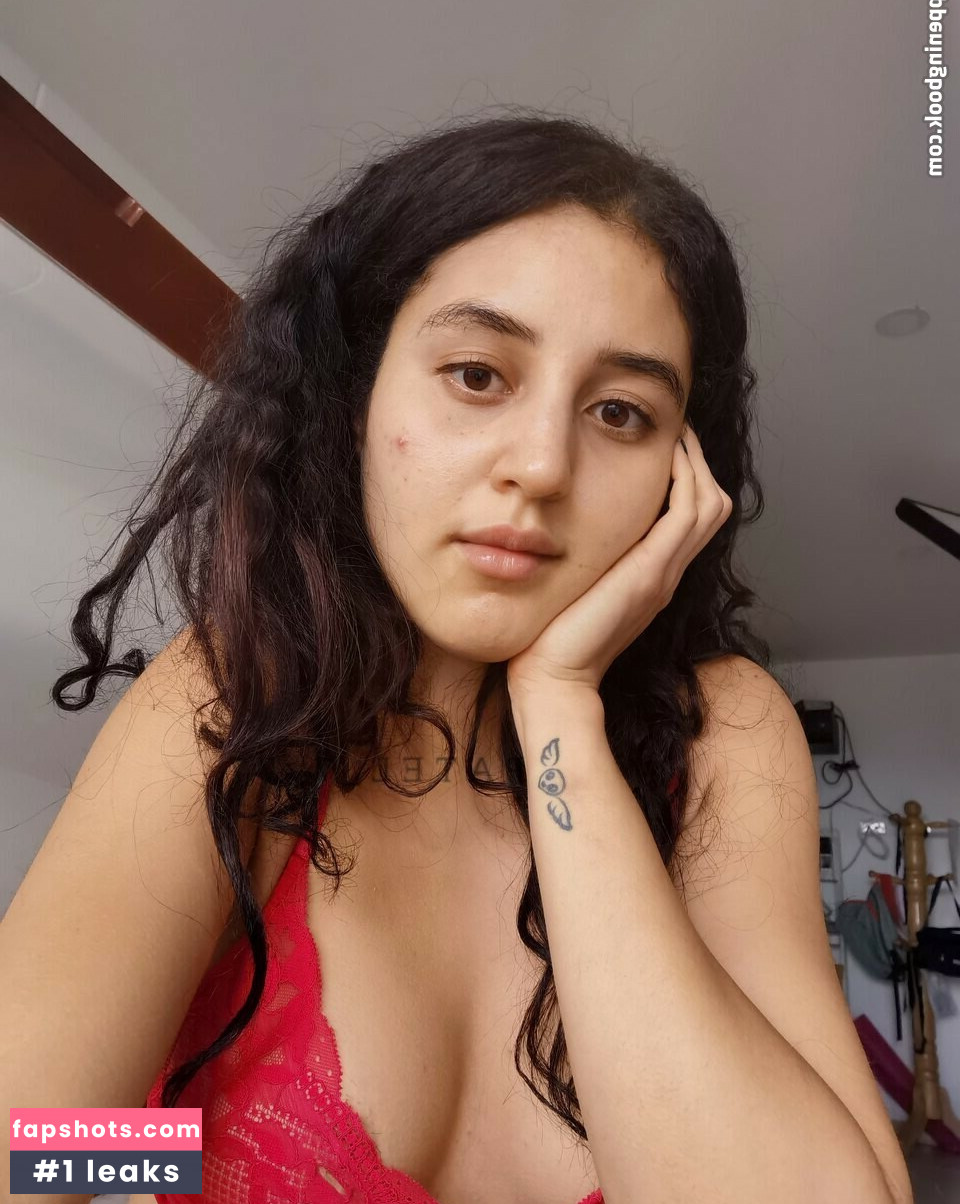 jennytaborda_oficial gallery photo #78