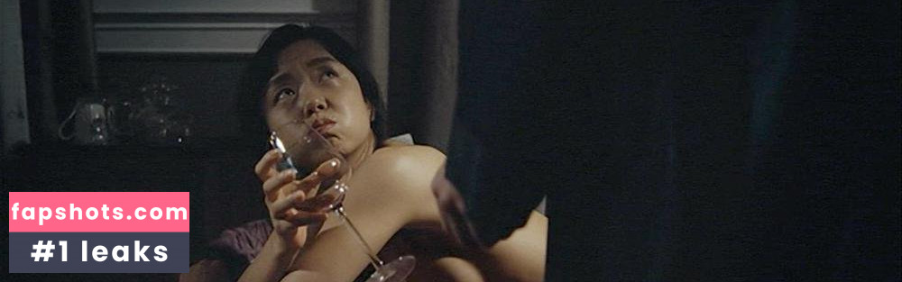 Jeon Do-yeon gallery photo #17