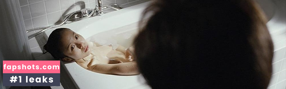 Jeon Do-yeon gallery photo #18