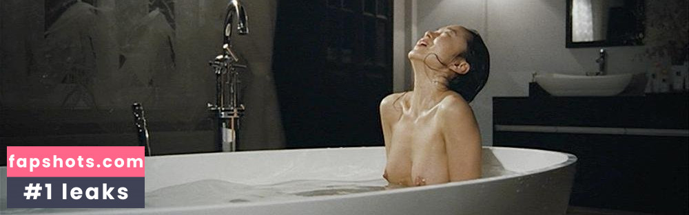 Jeon Do-yeon gallery photo #23