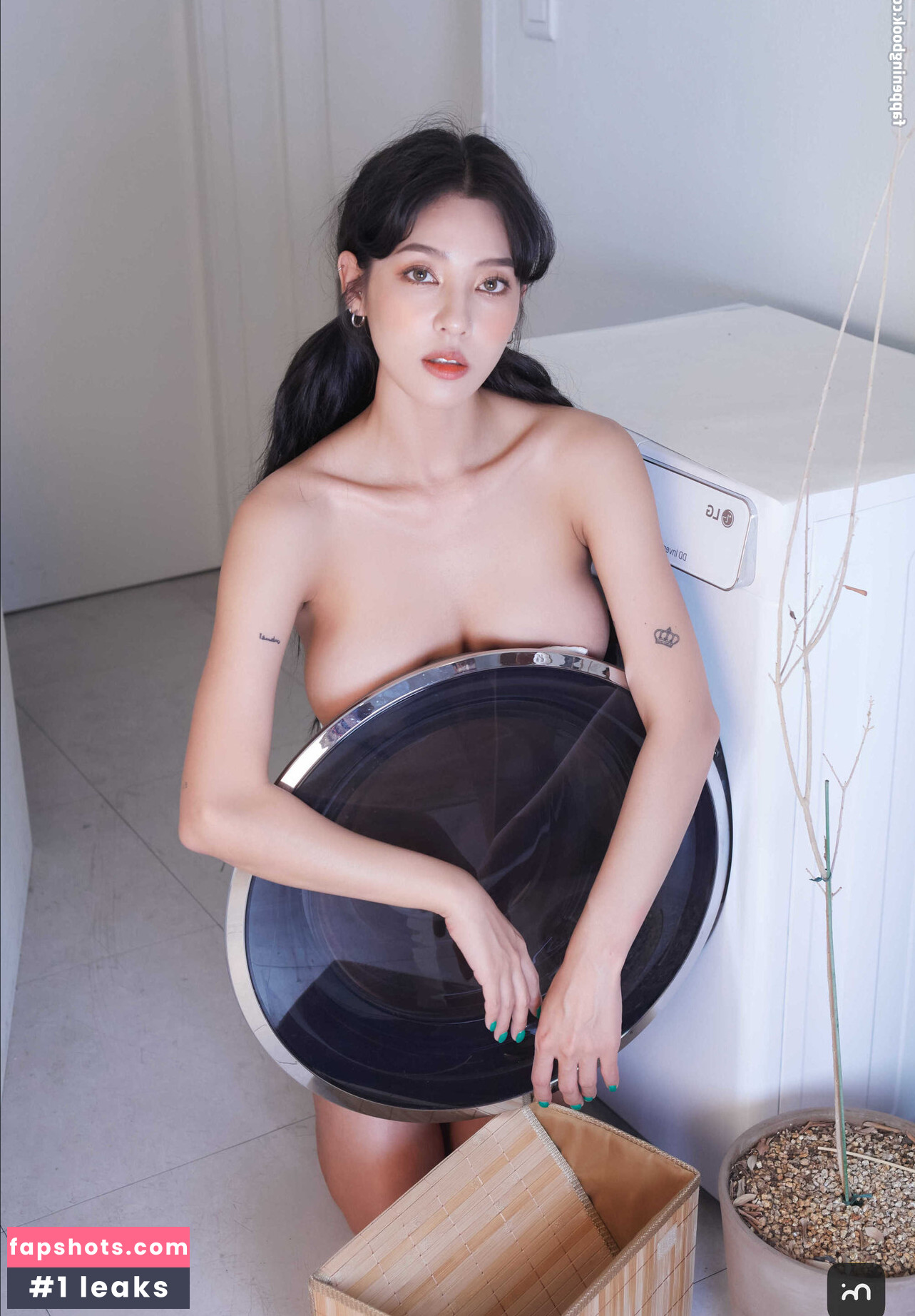 Jeon Jisu gallery photo #55