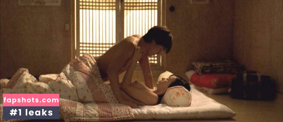 Jeong-hwa Eom gallery photo #10