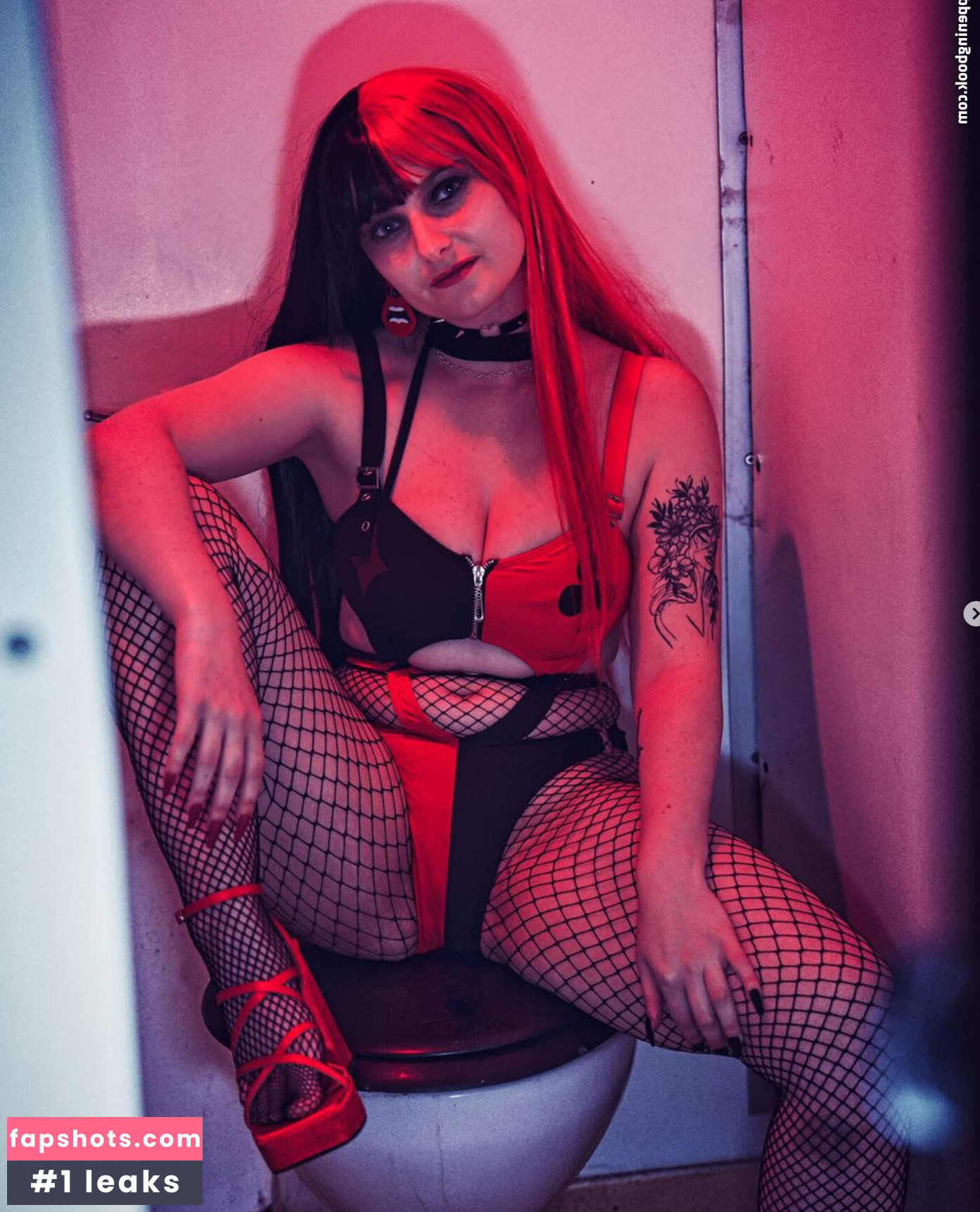 Jeri Ryan Fake gallery photo #4