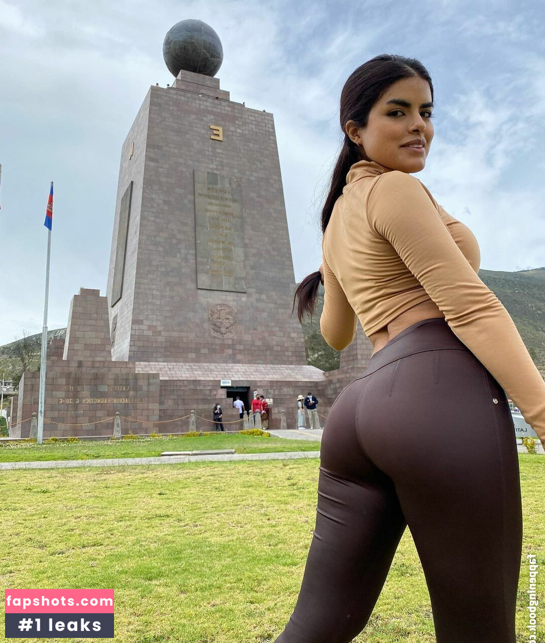 Jesi Quirola gallery photo #2