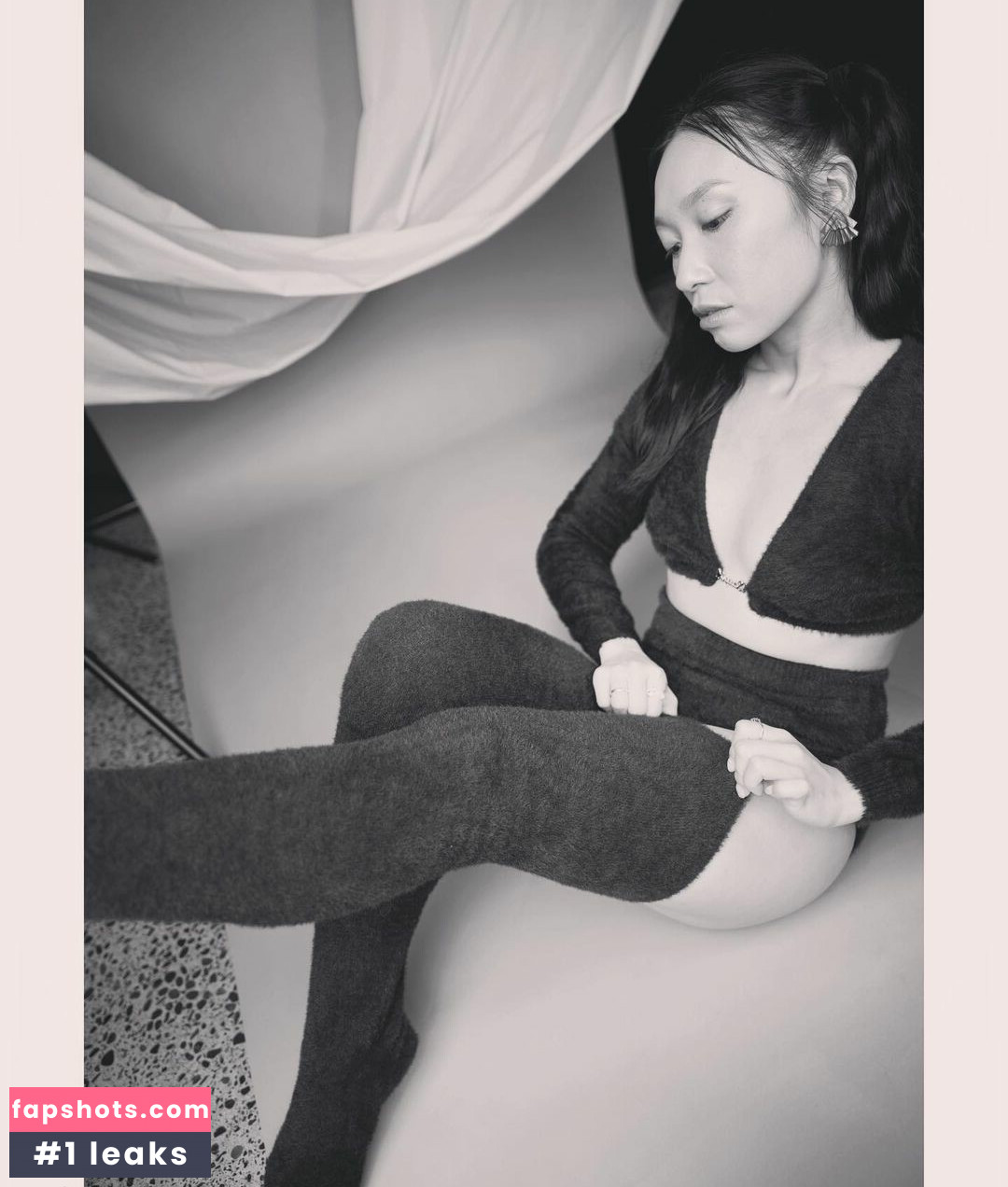 Jess Hong gallery photo #5