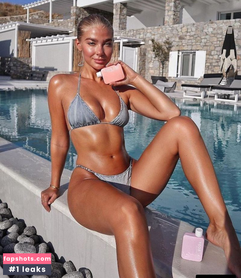 Jess Hunt gallery photo #30