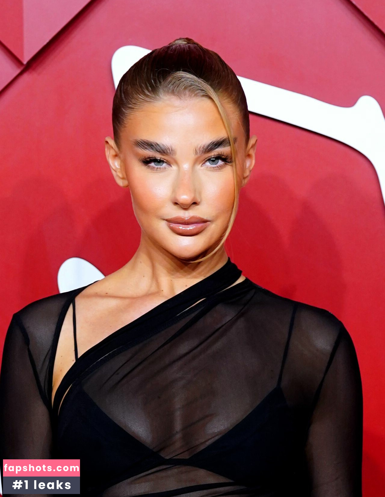 Jess Hunt gallery photo #6