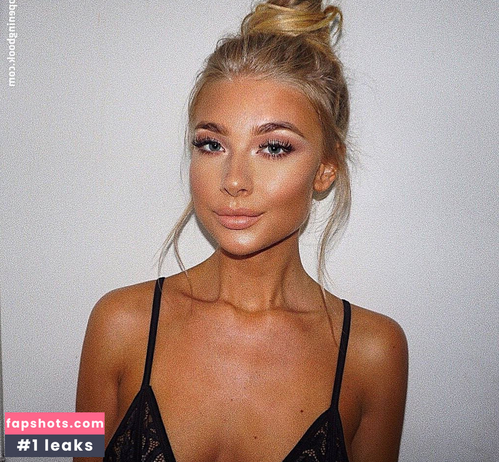 Jess Hunt gallery photo #72