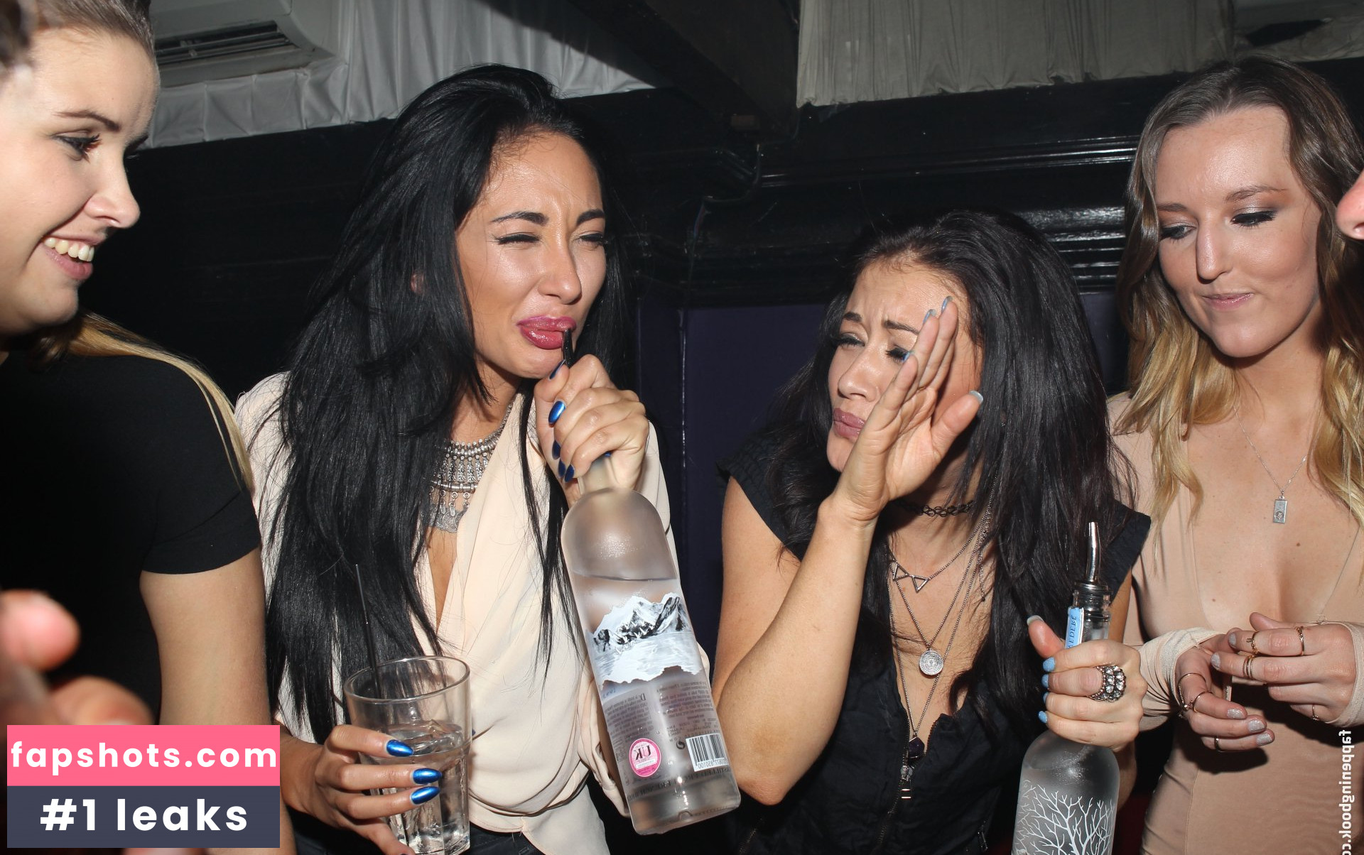 Jess Impiazzi gallery photo #58