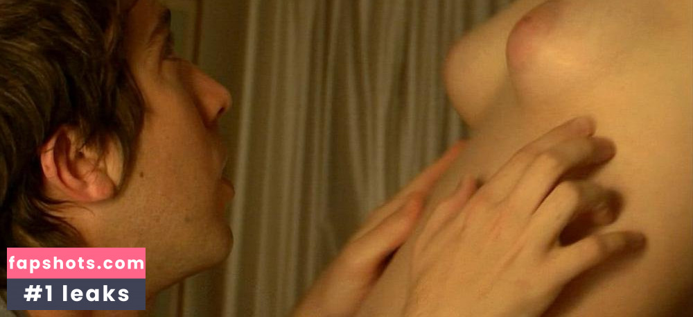 Jess Weixler gallery photo #37