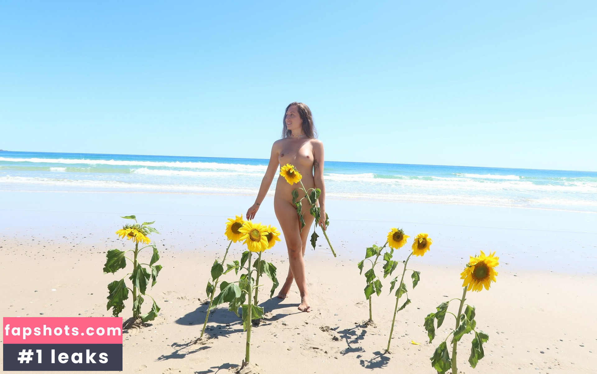 Jessa The Nude Blogger gallery photo #6