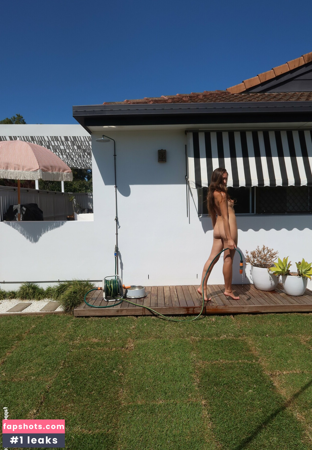 Jessa The Nude Blogger gallery photo #8