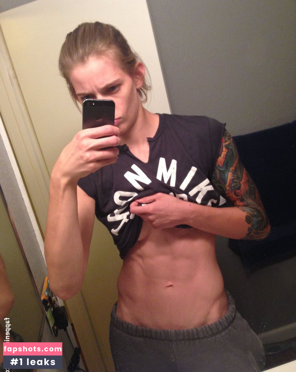 Jessamyn Duke gallery photo #28