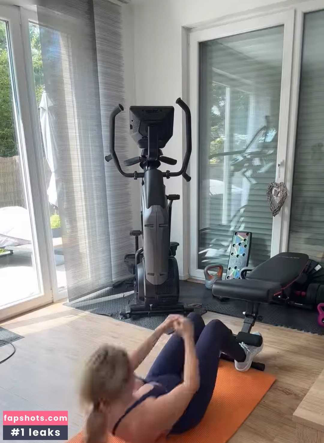 Jessi Faust gallery photo #55