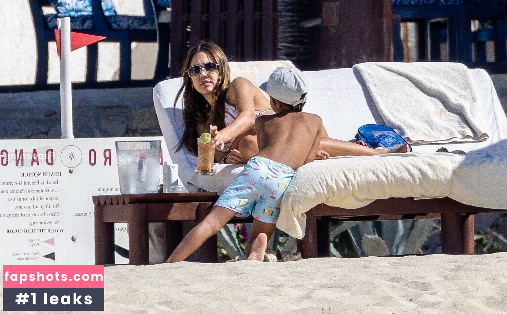 Jessica Alba gallery photo #107