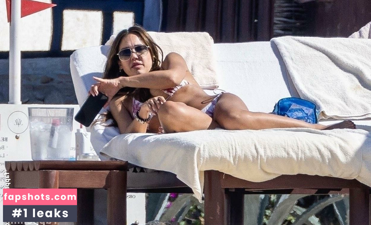 Jessica Alba gallery photo #112