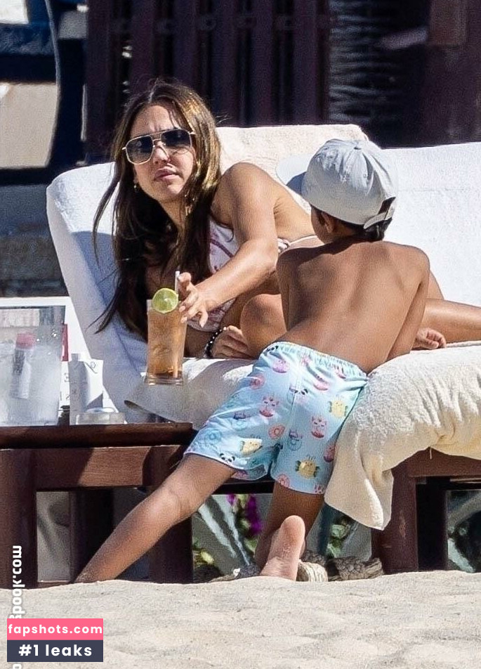 Jessica Alba gallery photo #114