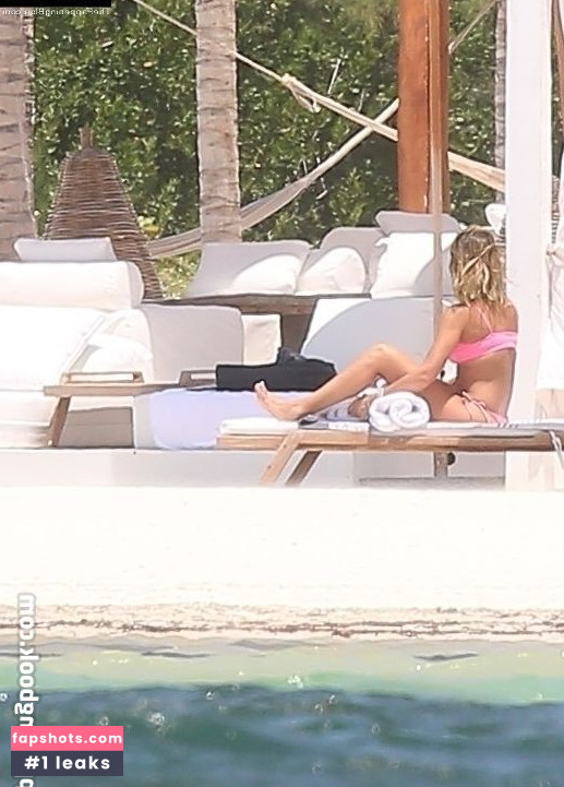 Jessica Alba gallery photo #1560