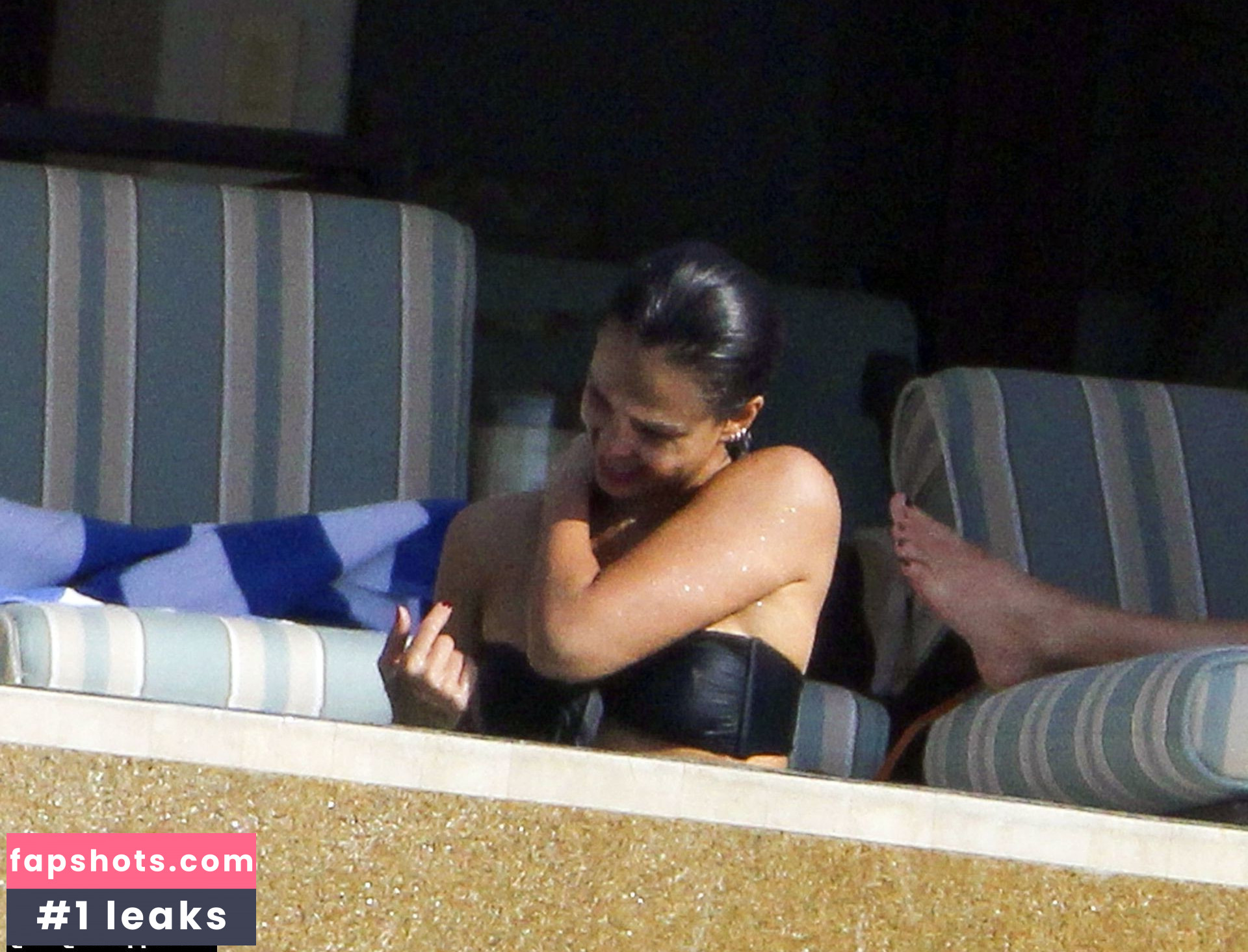 Jessica Alba gallery photo #1695