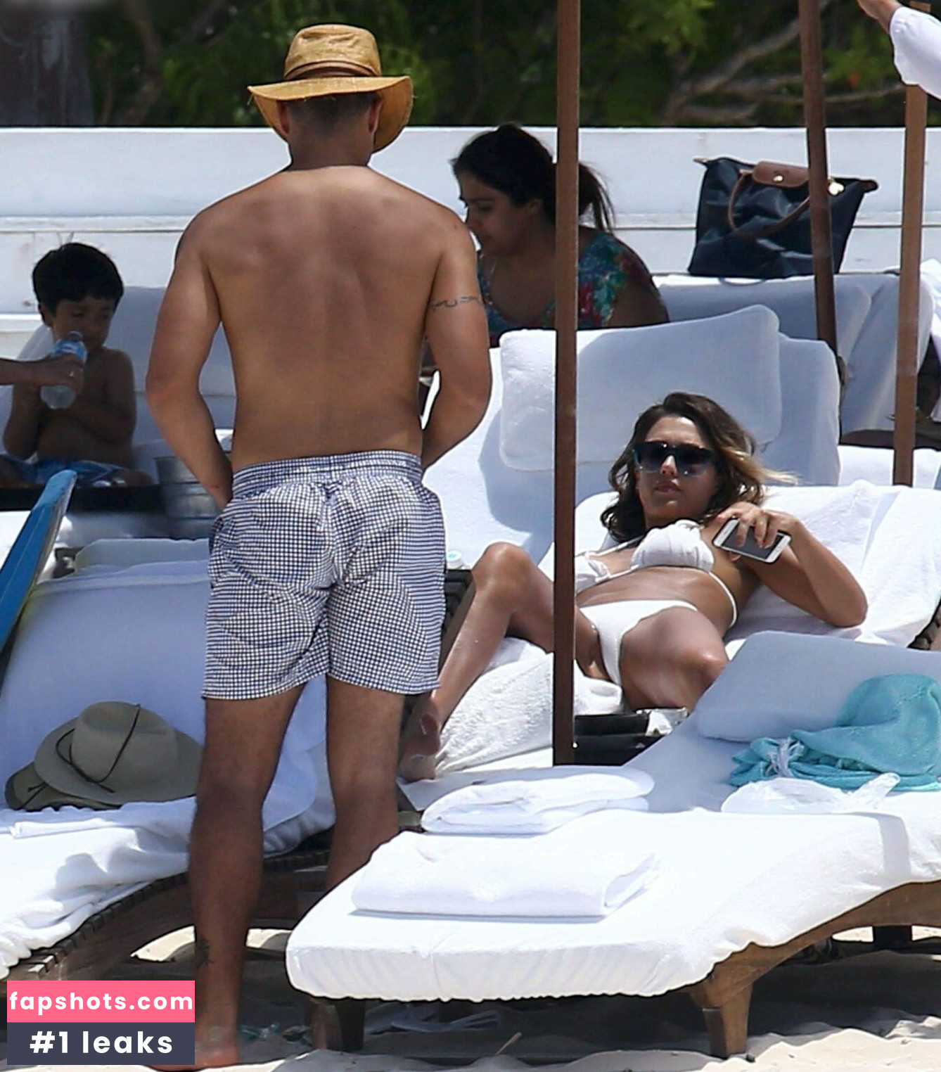 Jessica Alba gallery photo #183