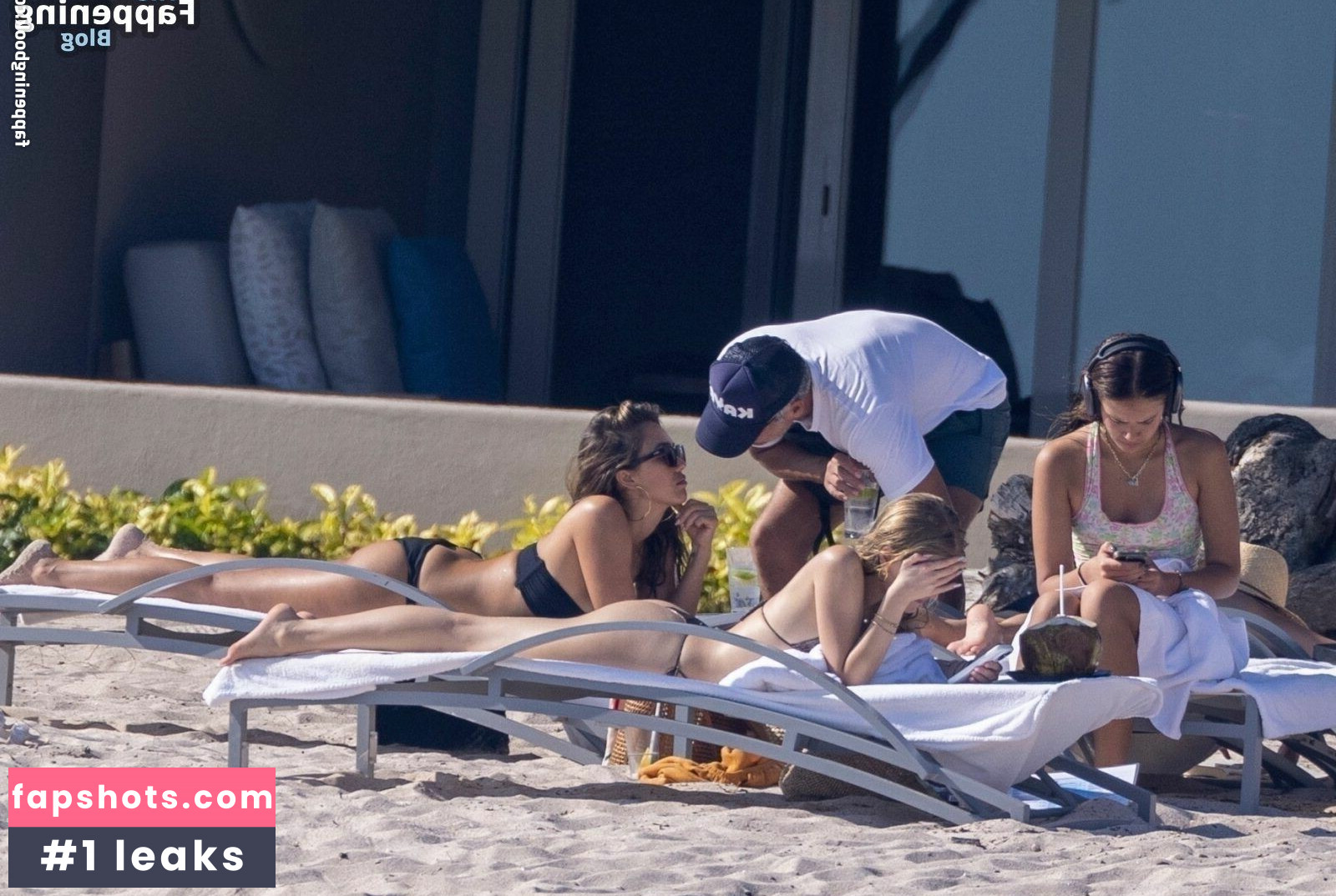 Jessica Alba gallery photo #192