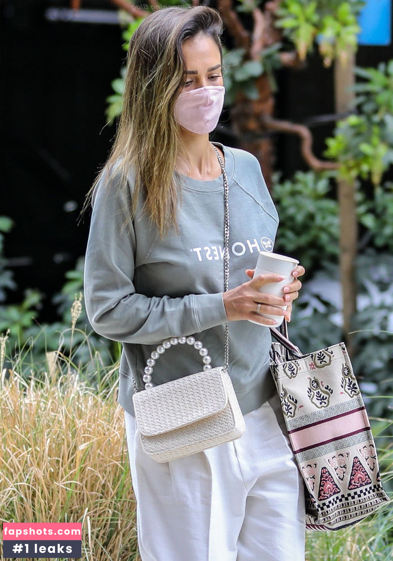 Jessica Alba gallery photo #2026