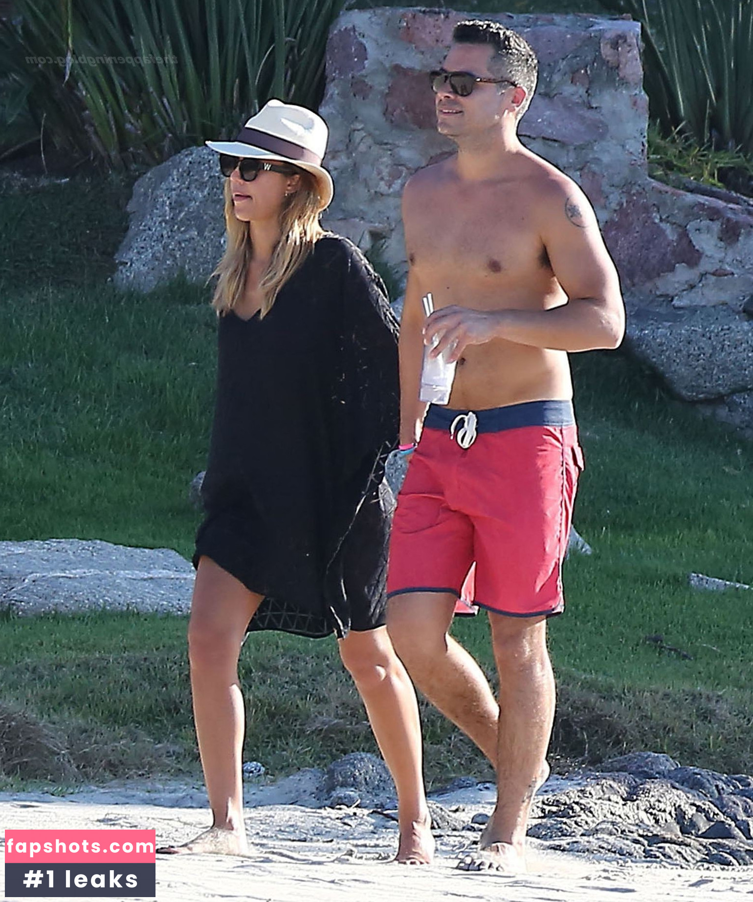 Jessica Alba gallery photo #2063