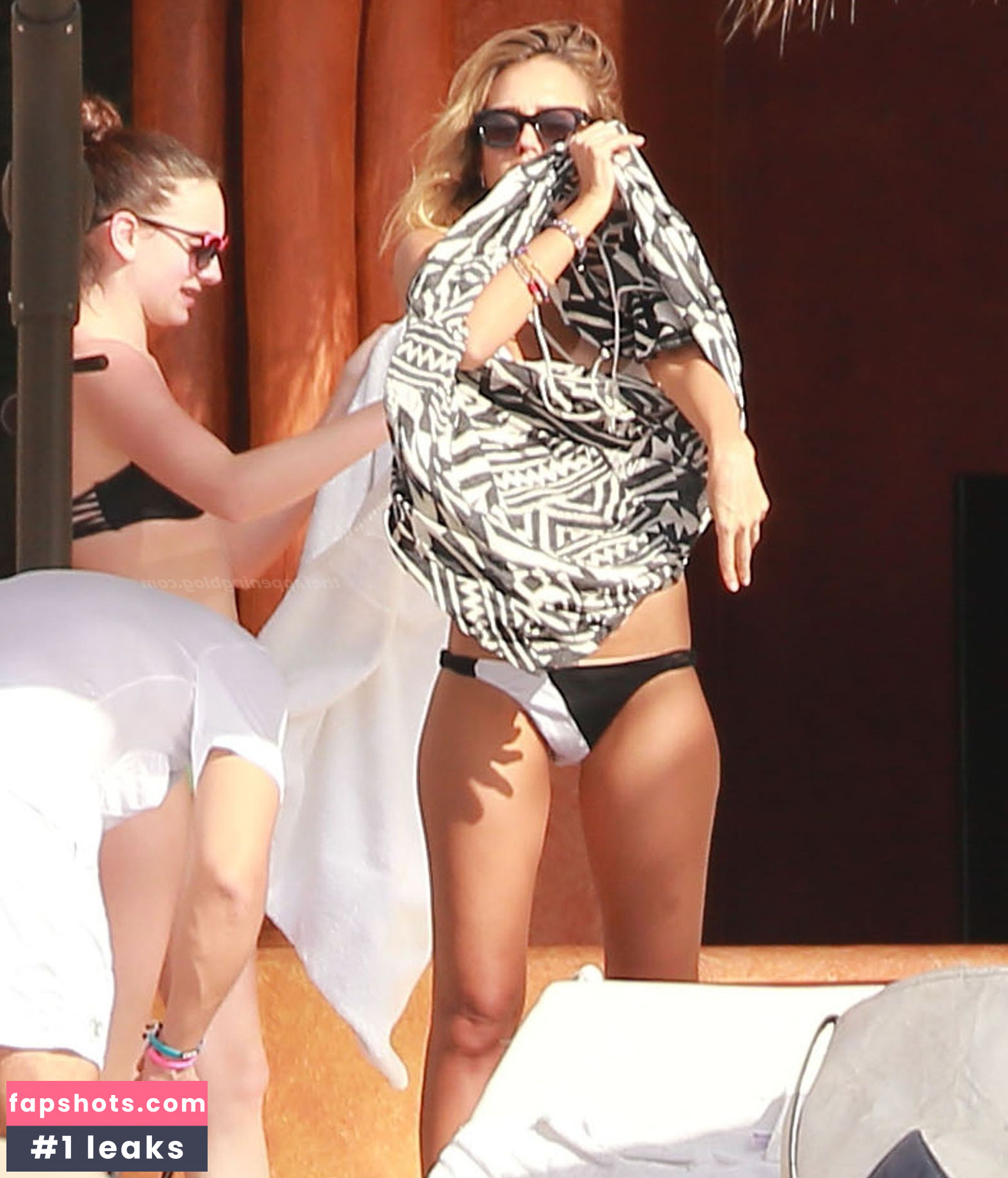 Jessica Alba gallery photo #2083