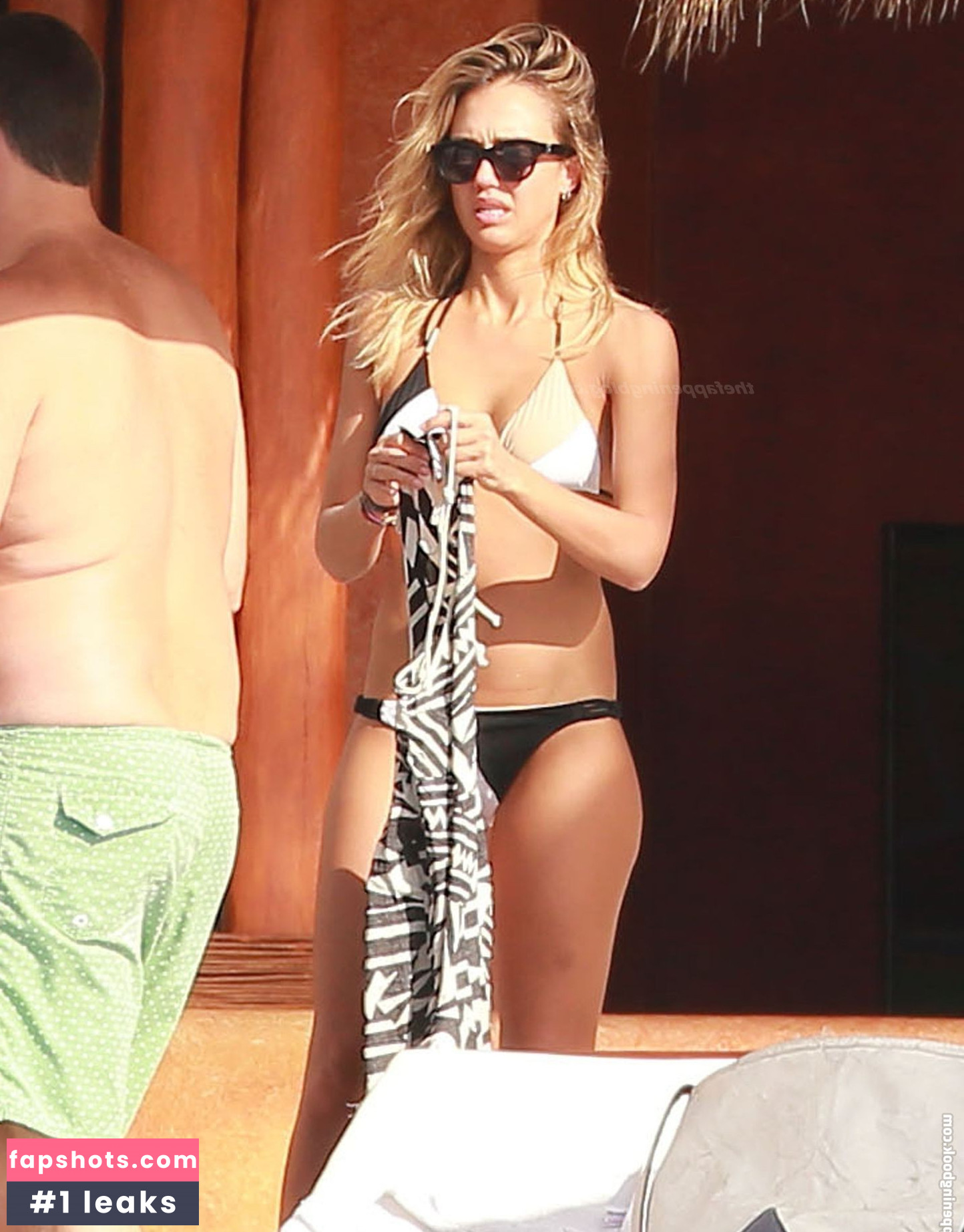 Jessica Alba gallery photo #2086