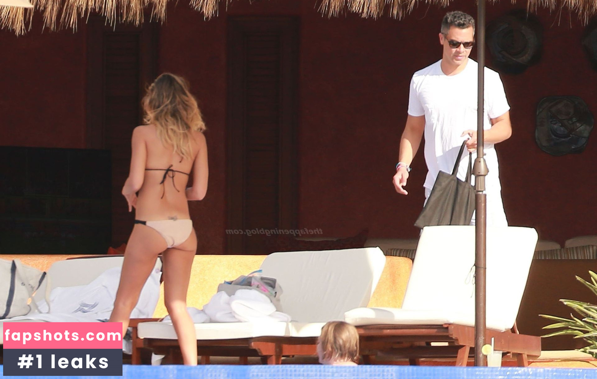 Jessica Alba gallery photo #2090