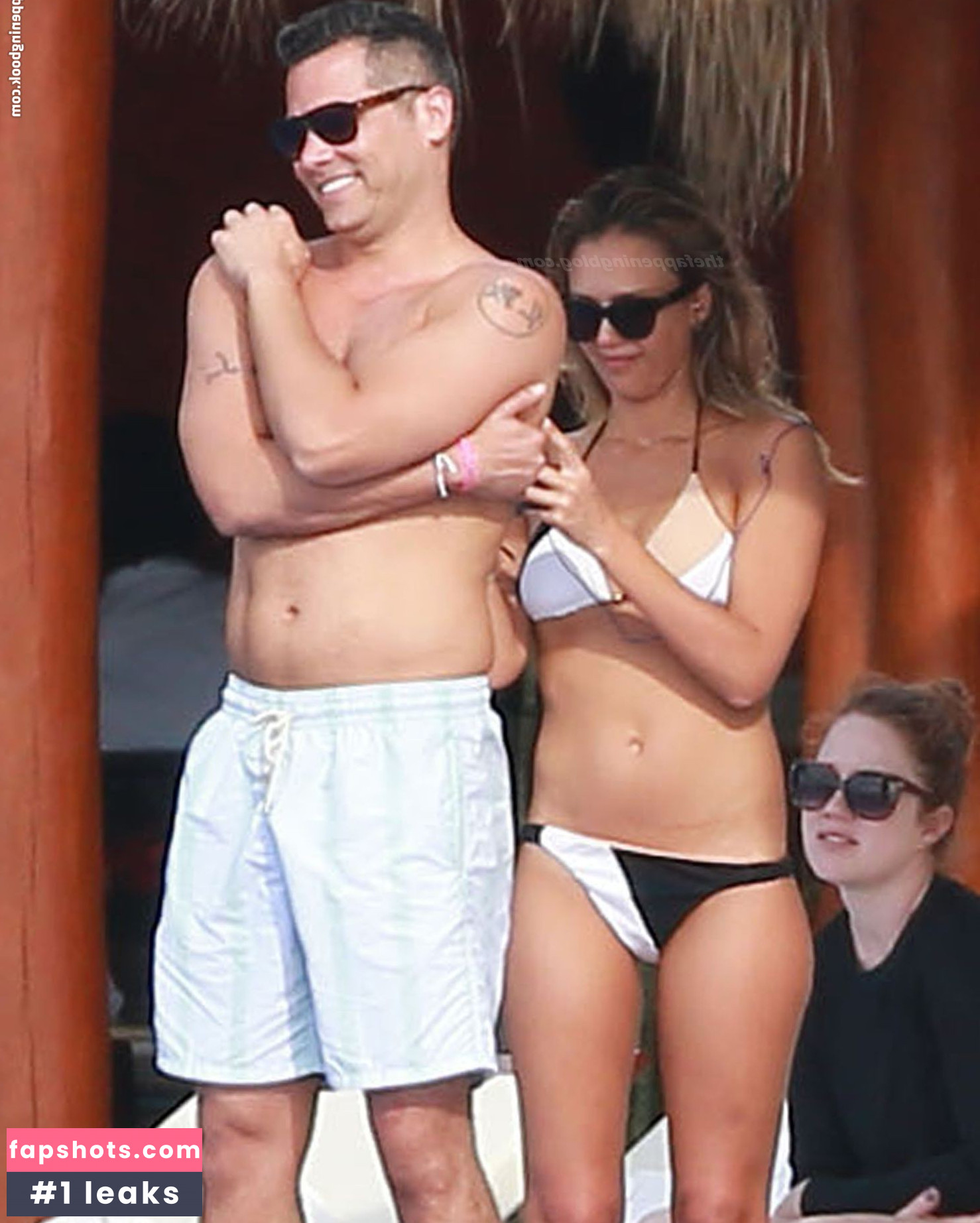 Jessica Alba gallery photo #2092