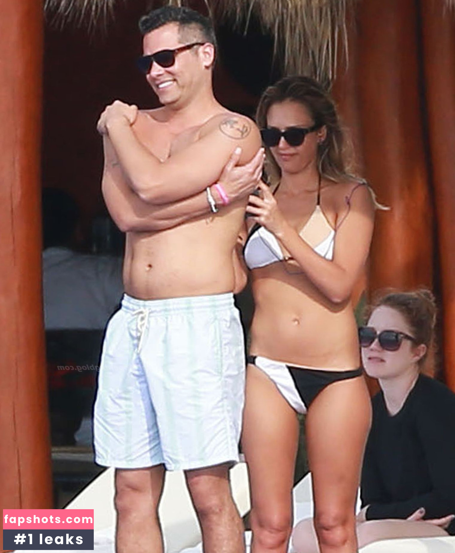 Jessica Alba gallery photo #2094