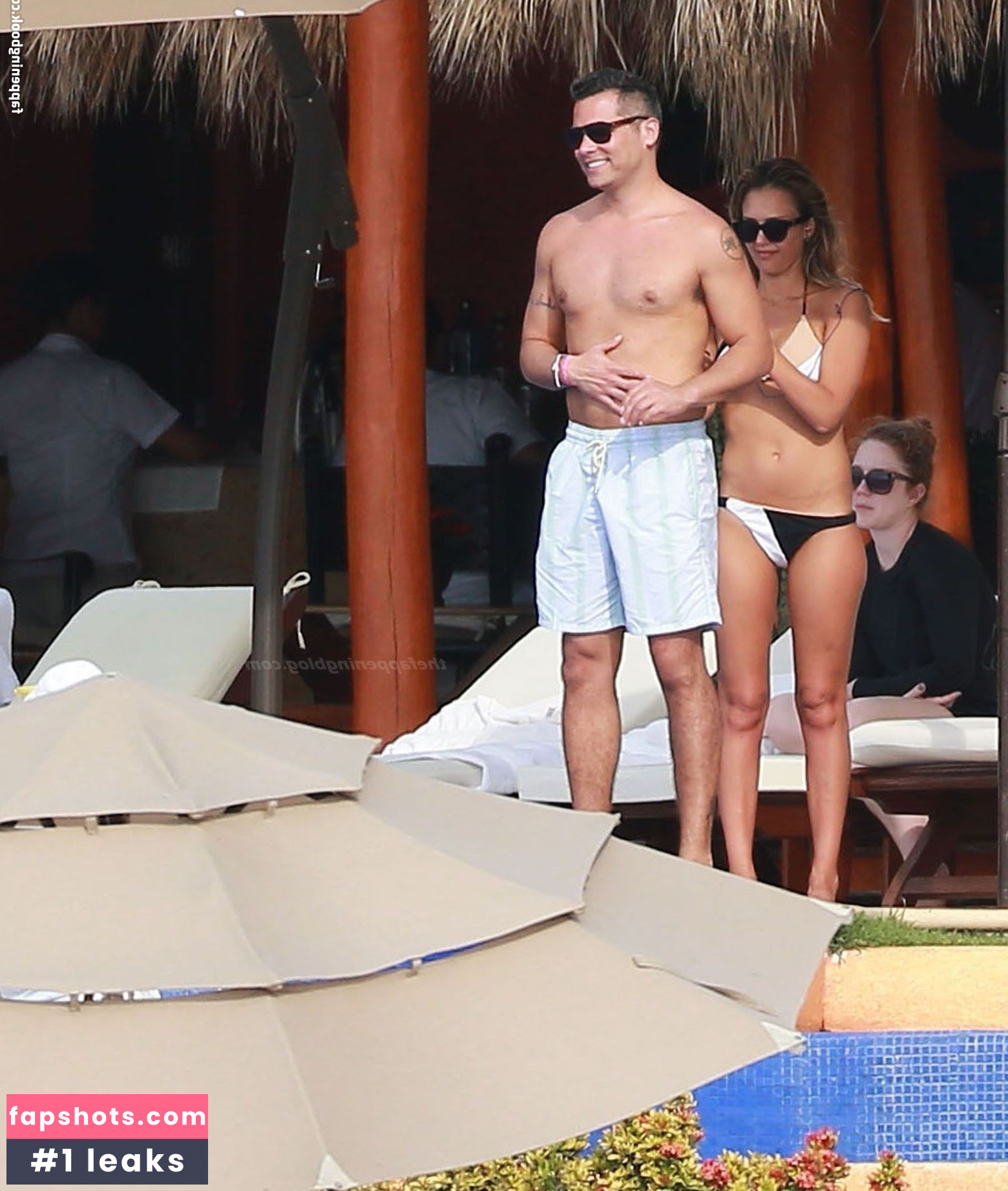 Jessica Alba gallery photo #2096