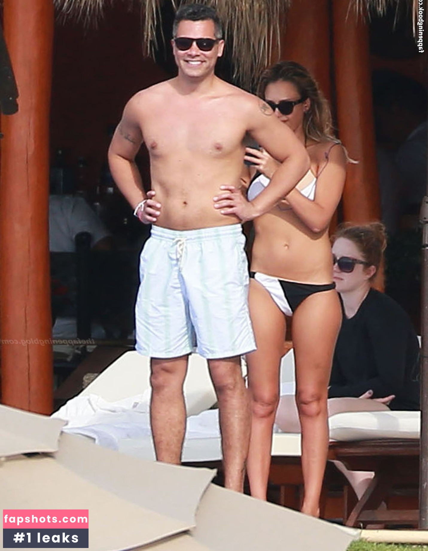 Jessica Alba gallery photo #2097