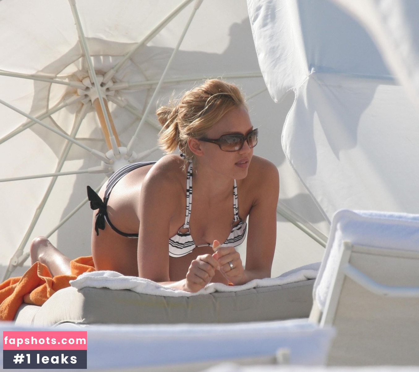 Jessica Alba gallery photo #2744