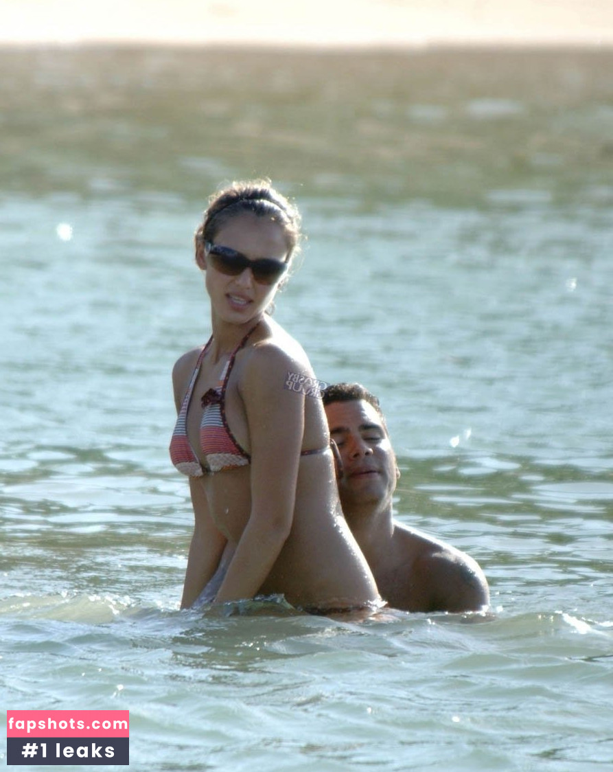 Jessica Alba gallery photo #3246