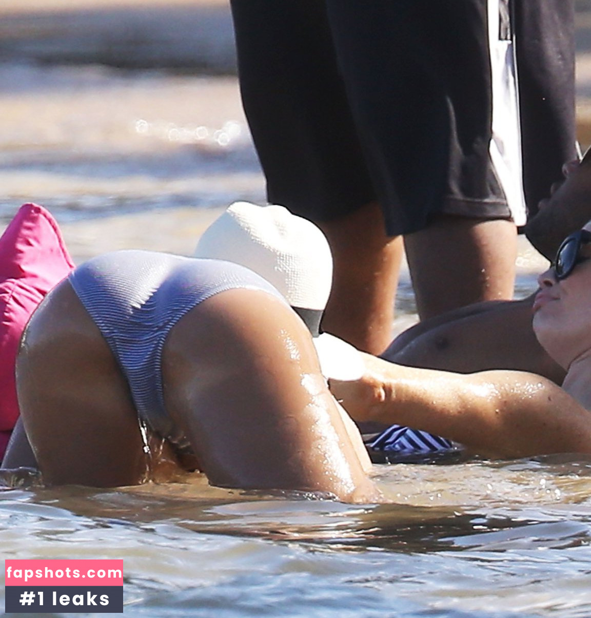 Jessica Alba gallery photo #3376