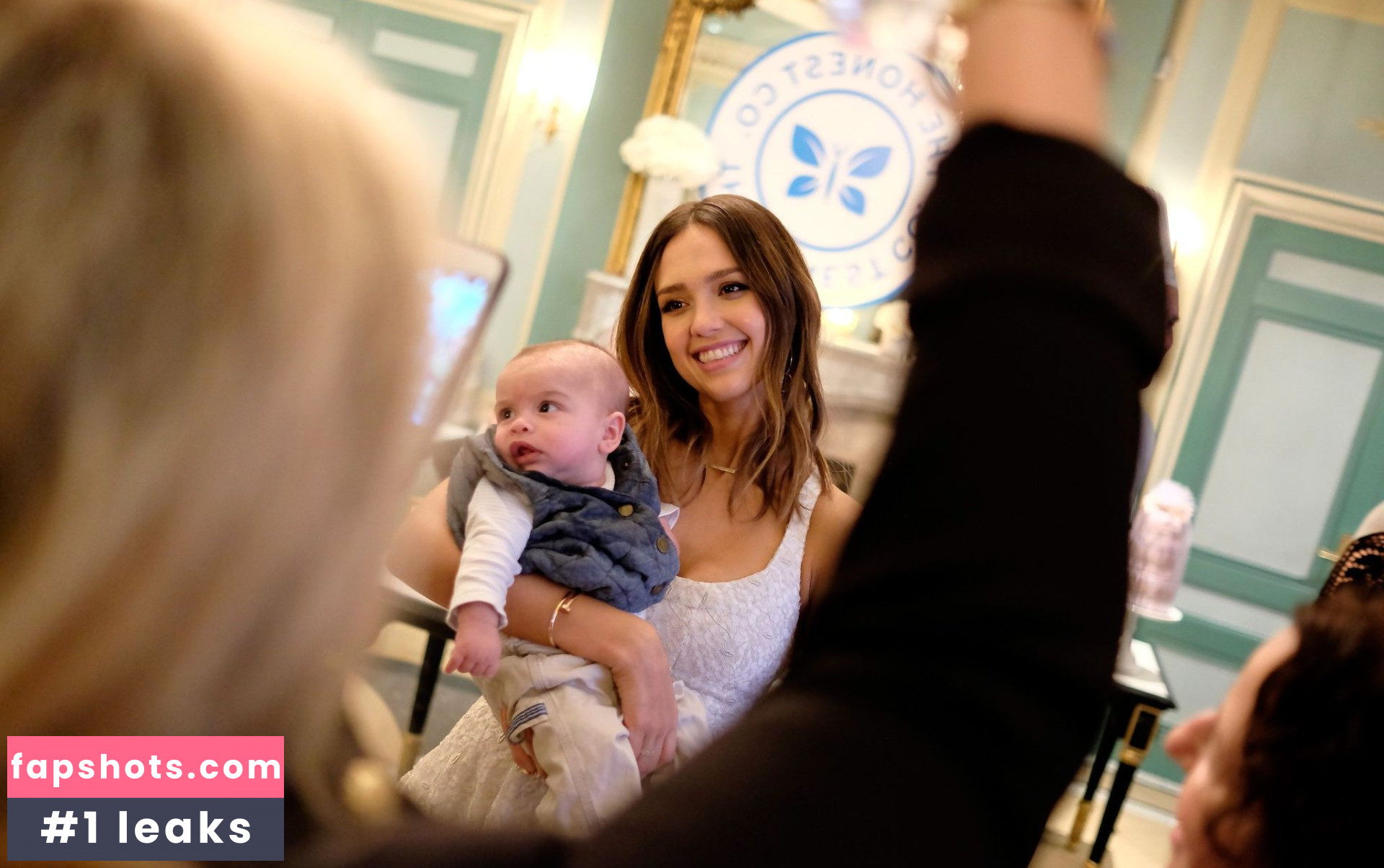 Jessica Alba gallery photo #3420