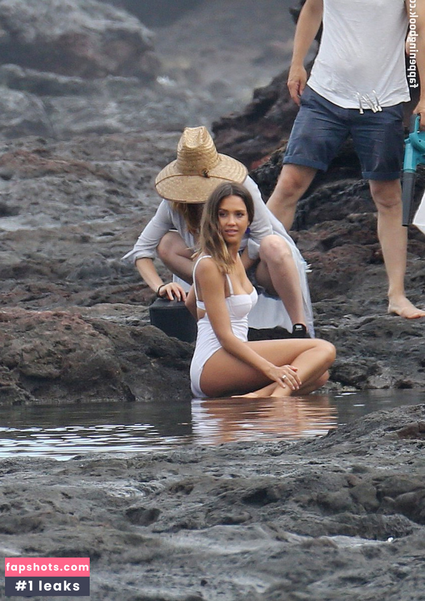 Jessica Alba gallery photo #3484