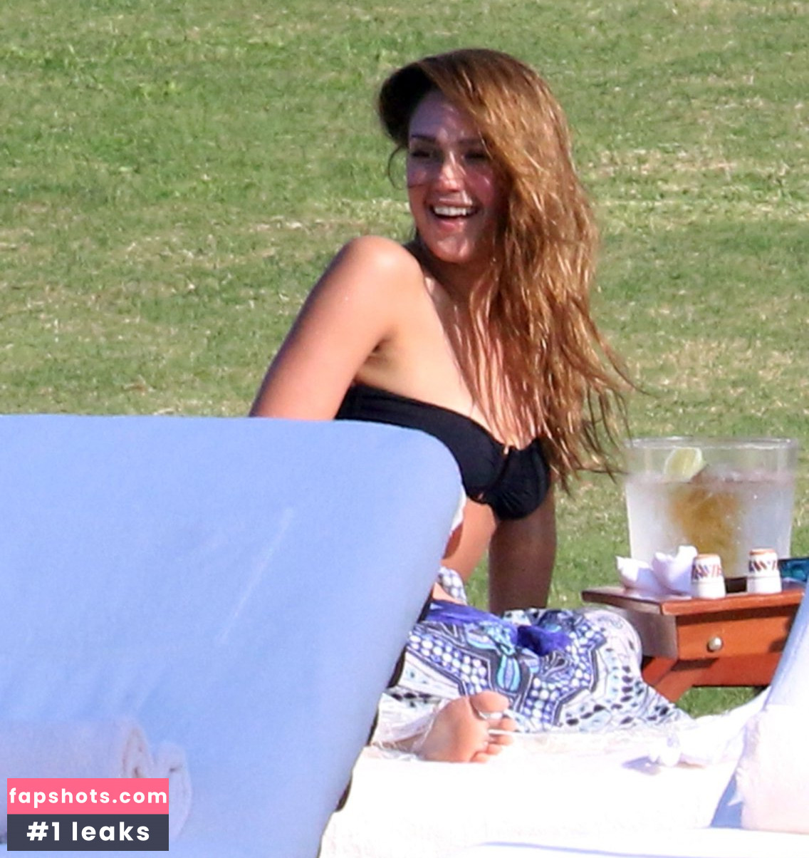 Jessica Alba gallery photo #3635