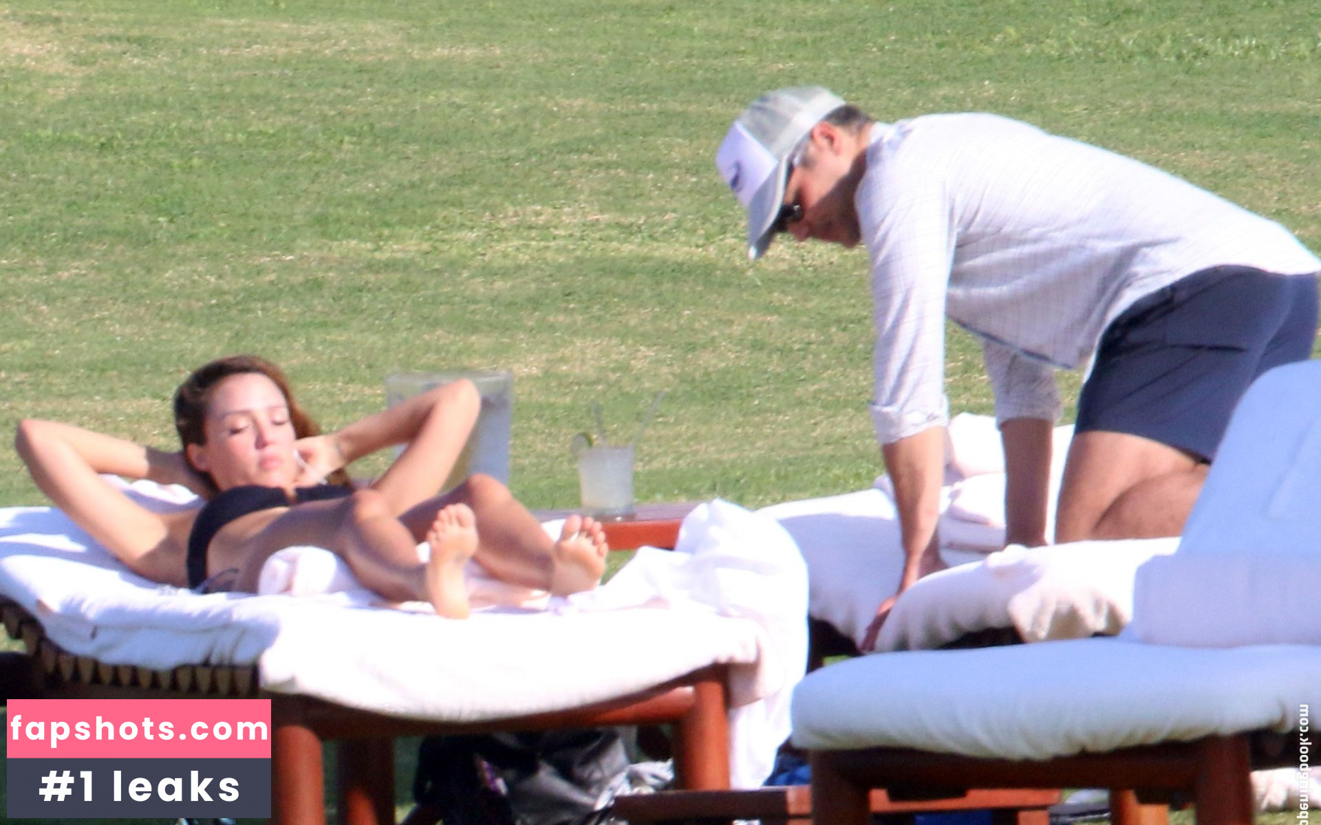 Jessica Alba gallery photo #3644