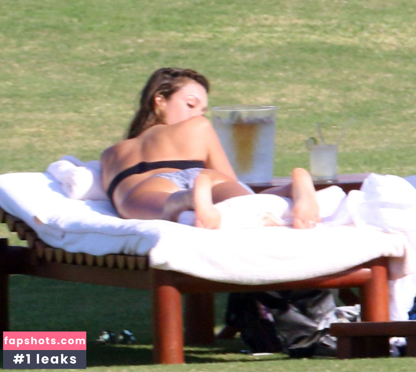 Jessica Alba gallery photo #3648