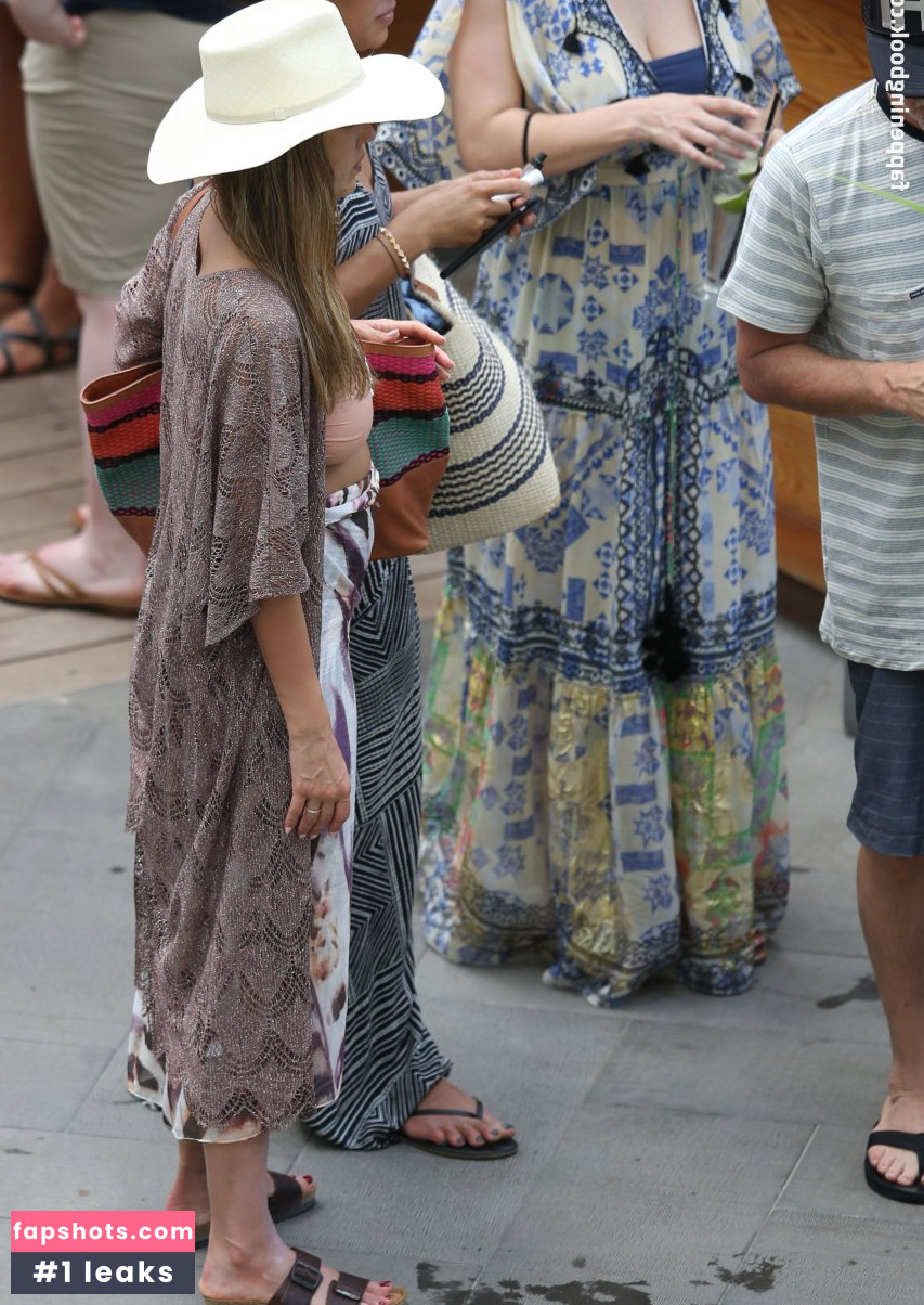 Jessica Alba gallery photo #3651